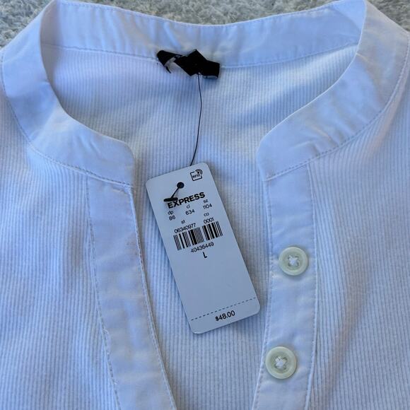 NWT $55 Express Ribbed V-Neck Poplin Puff Sleeve Henley Tee - Picture 4 of 6
